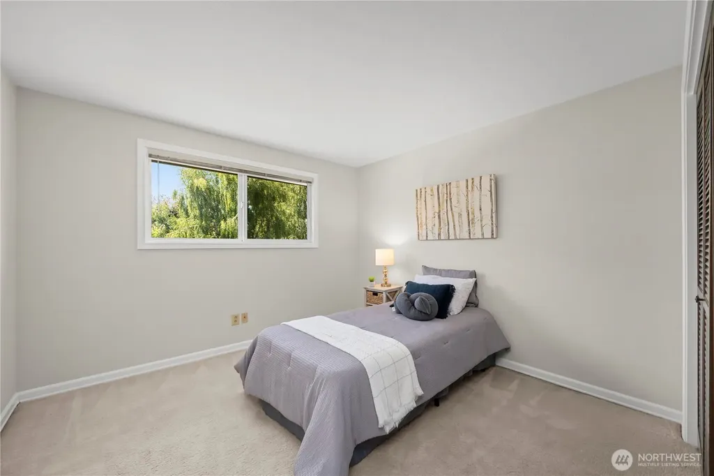 15734 14th Avenue SW Burien WA 98166