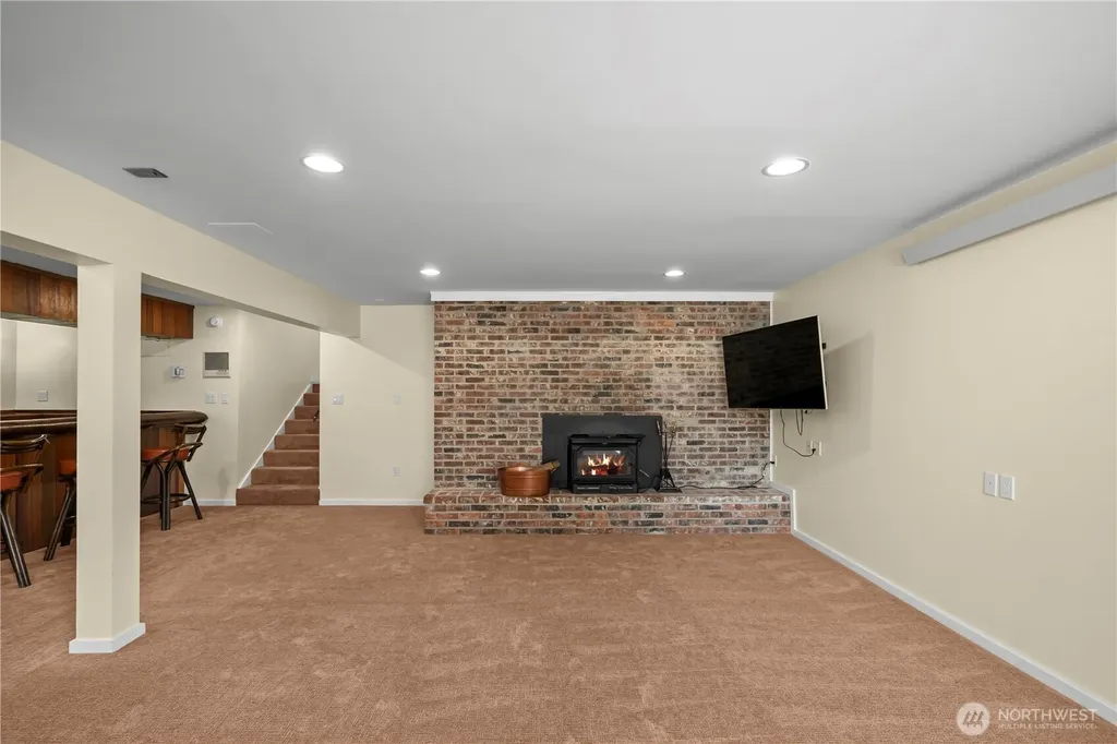 15734 14th Avenue SW Burien WA 98166
