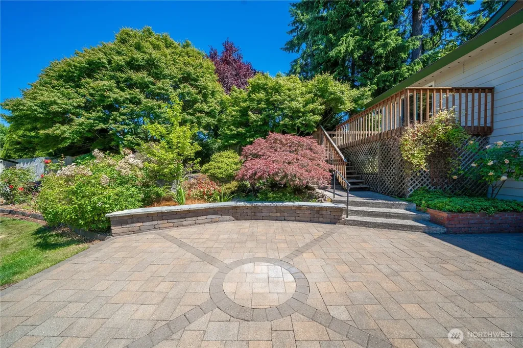 15734 14th Avenue SW Burien WA 98166
