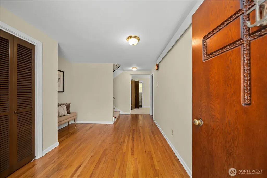 15734 14th Avenue SW Burien WA 98166
