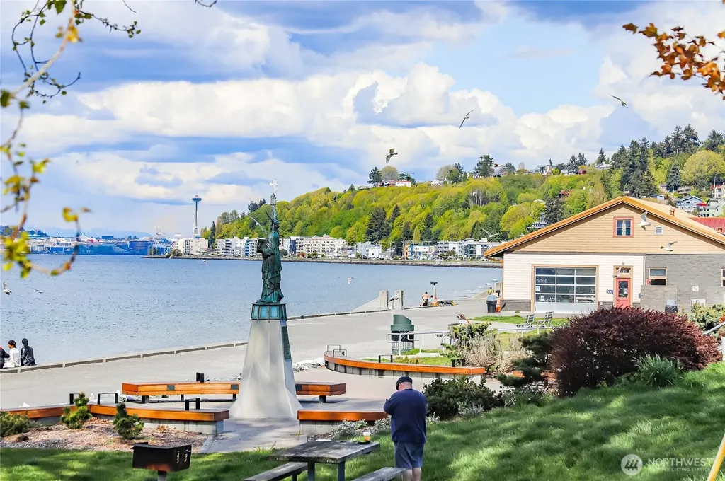 2920 Alki Avenue SW Seattle WA 98116