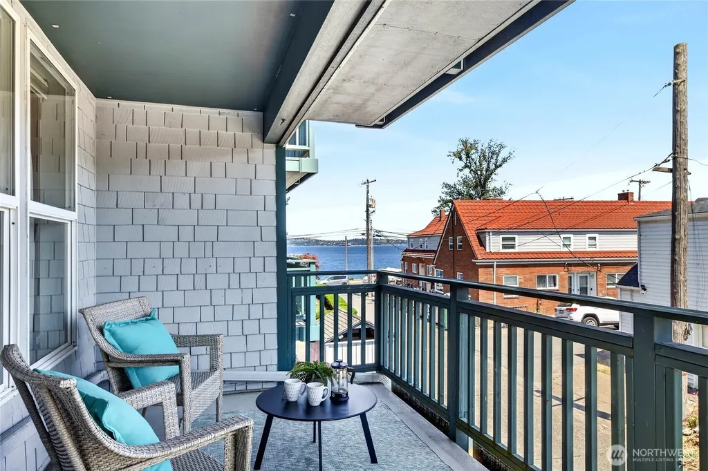 2920 Alki Avenue SW Seattle WA 98116