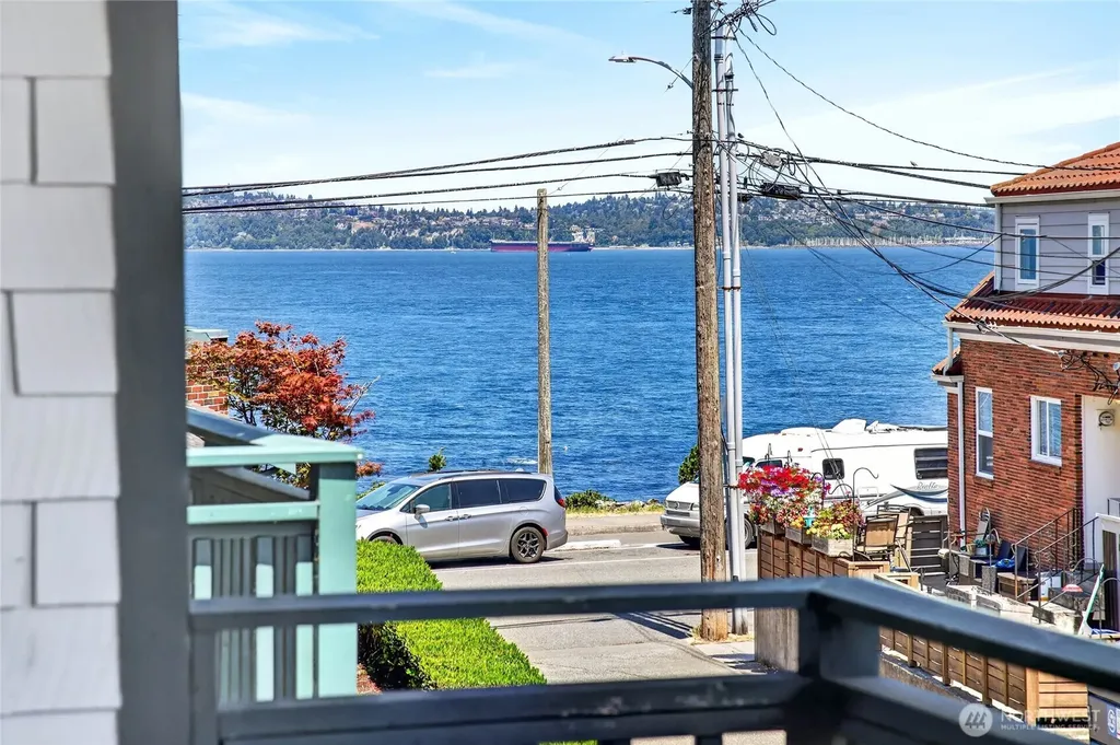 2920 Alki Avenue SW Seattle WA 98116