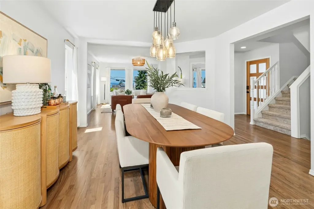 4048 56th Avenue SW Seattle WA 98116