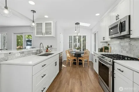 4048 56th Avenue SW Seattle WA 98116