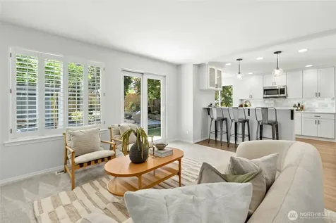4048 56th Avenue SW Seattle WA 98116