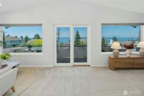 4048 56th Avenue SW Seattle WA 98116