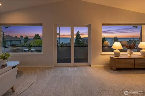 4048 56th Avenue SW Seattle WA 98116