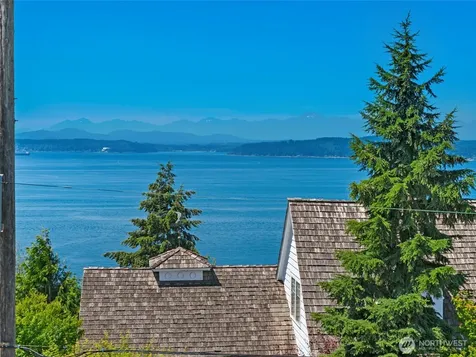 4048 56th Avenue SW Seattle WA 98116