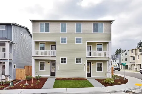 8779 151st Court E Puyallup WA 98375