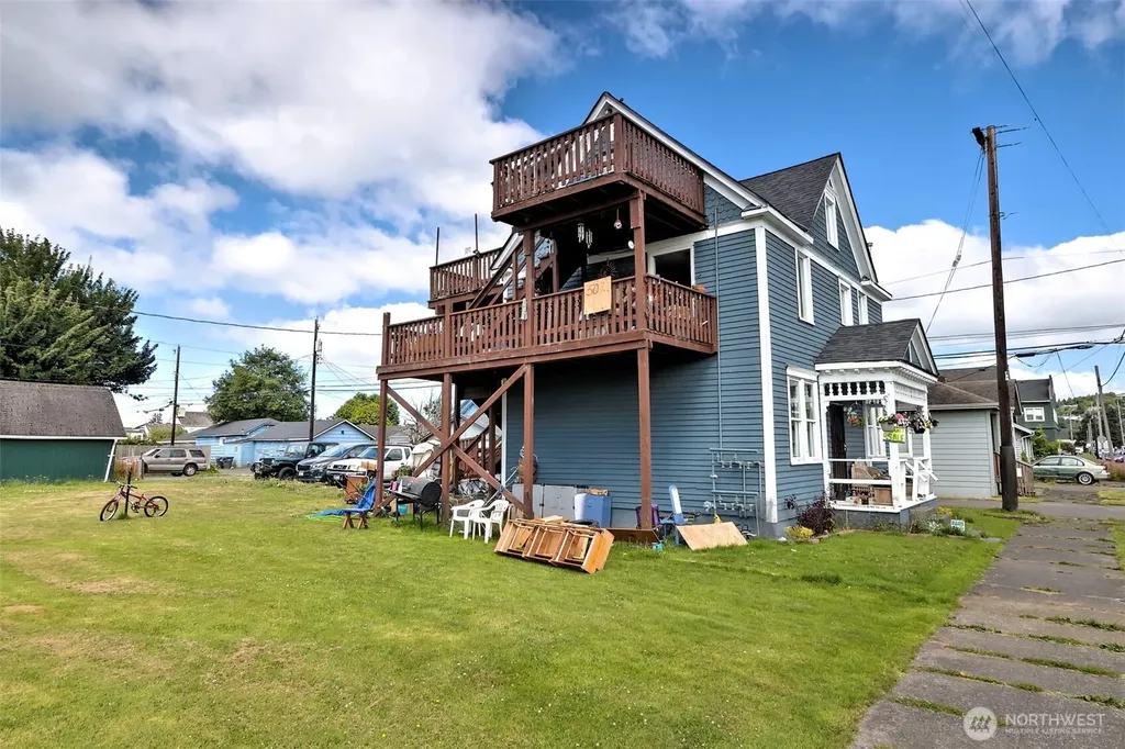109 N Washington Street Aberdeen WA 98520