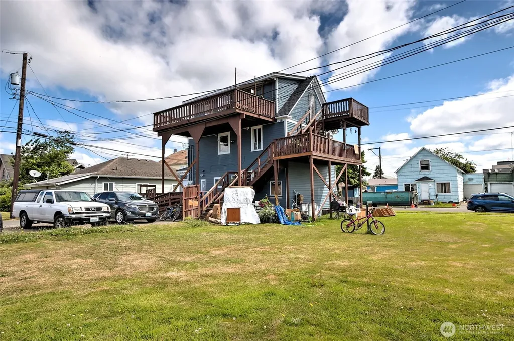 109 N Washington Street Aberdeen WA 98520