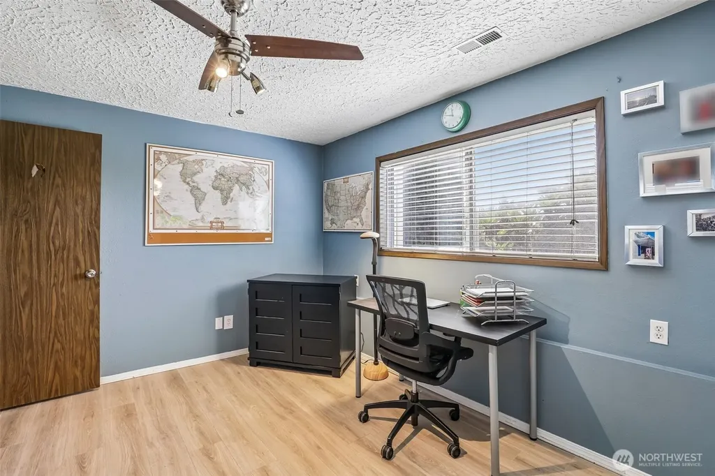 10015 NW 17th Avenue Vancouver WA 98685