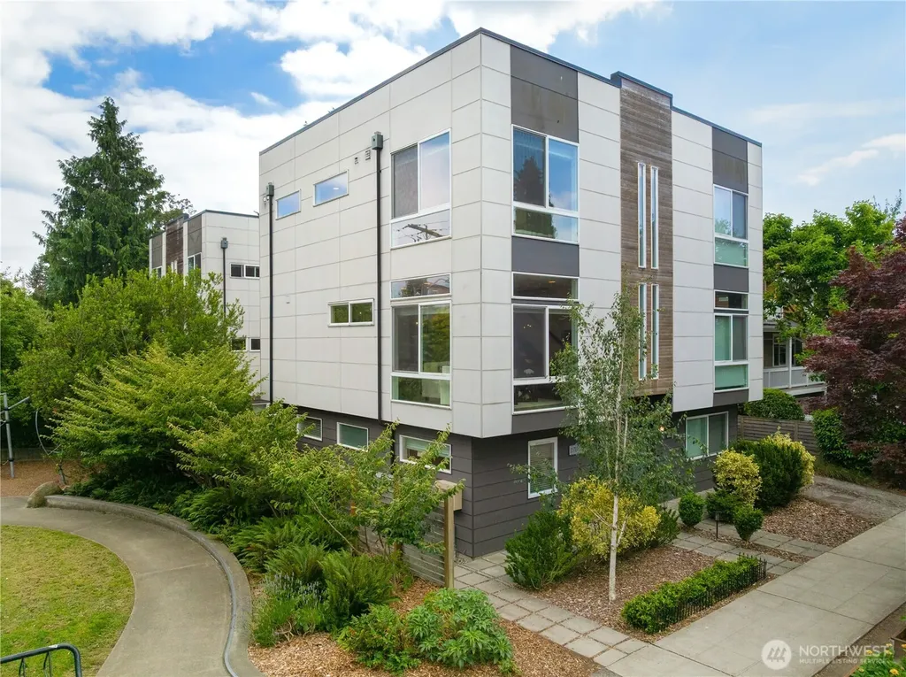 1707 NW 63rd Street Seattle WA 98107