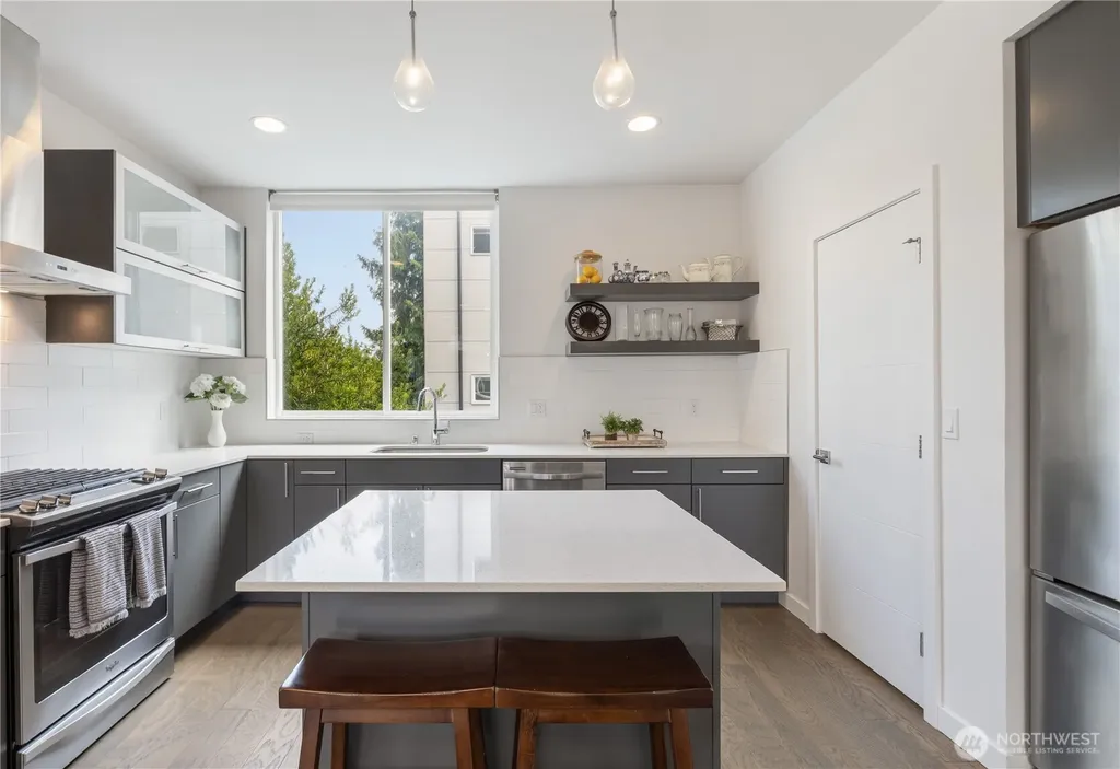 1707 NW 63rd Street Seattle WA 98107