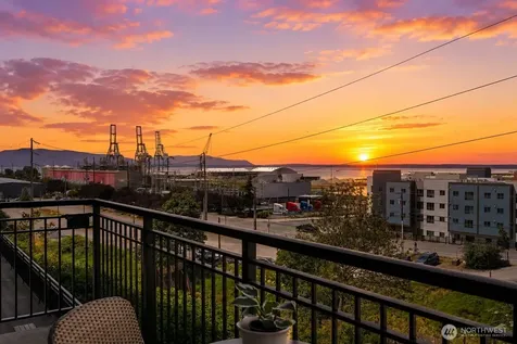 1015 Railroad Avenue Bellingham WA 98225