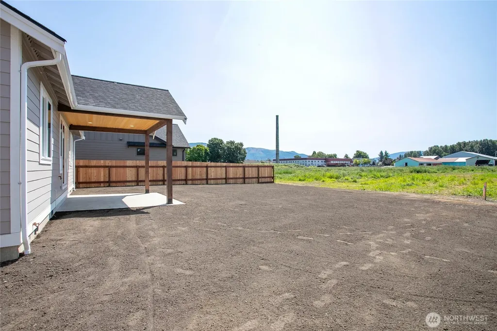317 W 3rd Street Everson WA 98247