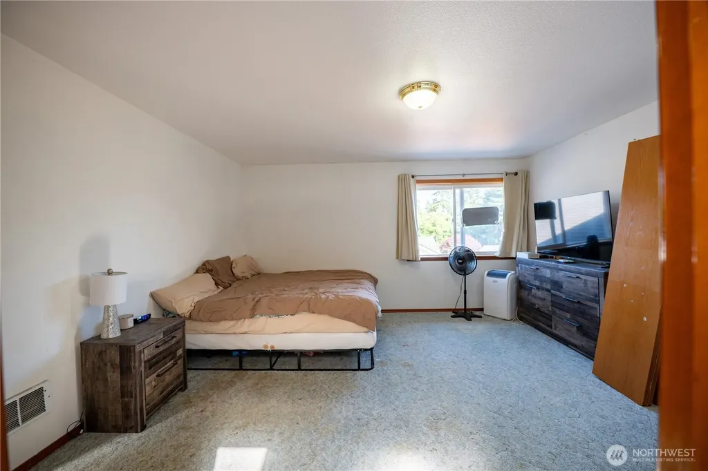 1027 Franklin Drive Cosmopolis WA 98537