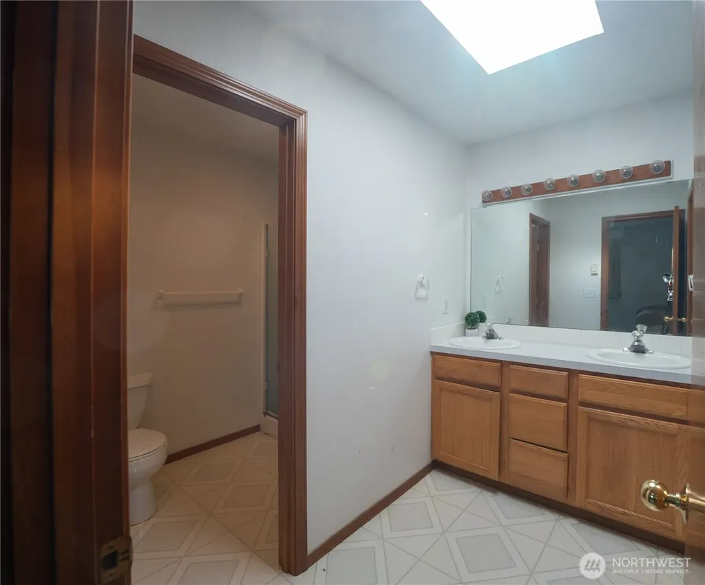 1027 Franklin Drive Cosmopolis WA 98537