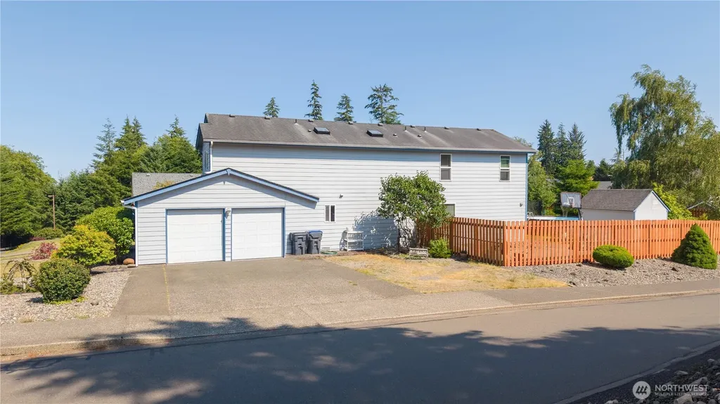 1027 Franklin Drive Cosmopolis WA 98537