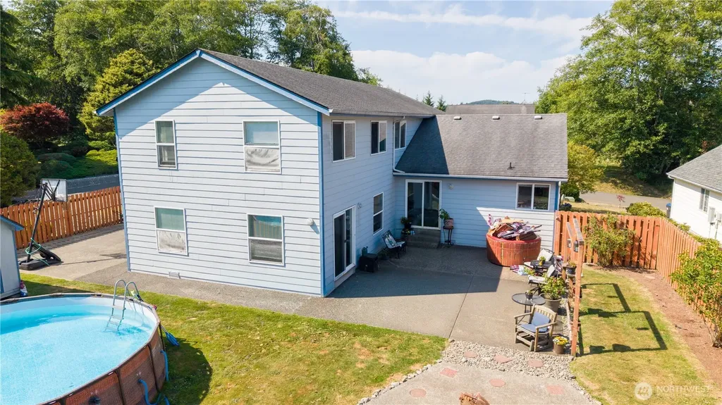 1027 Franklin Drive Cosmopolis WA 98537