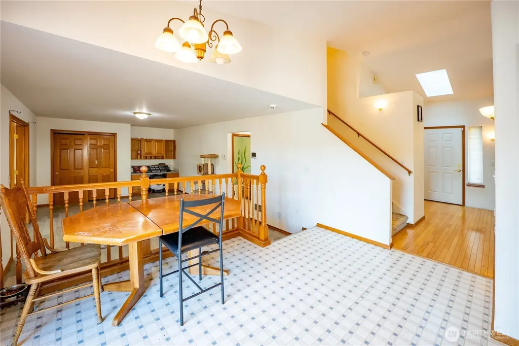 1027 Franklin Drive Cosmopolis WA 98537