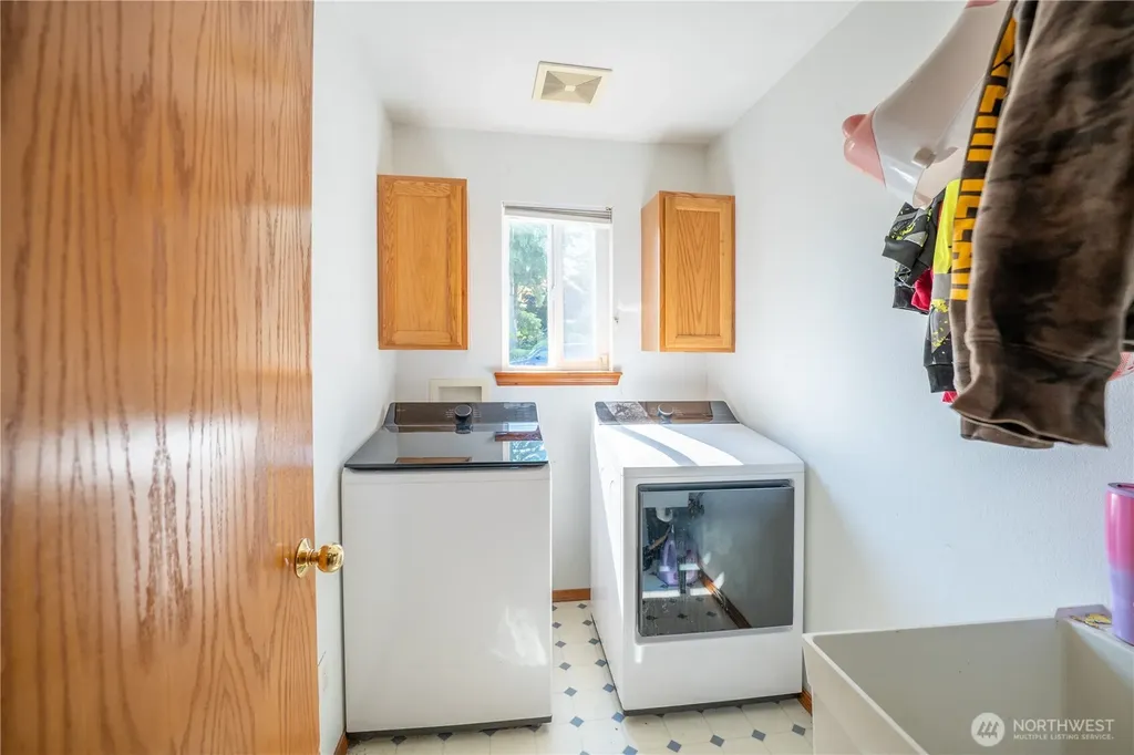 1027 Franklin Drive Cosmopolis WA 98537