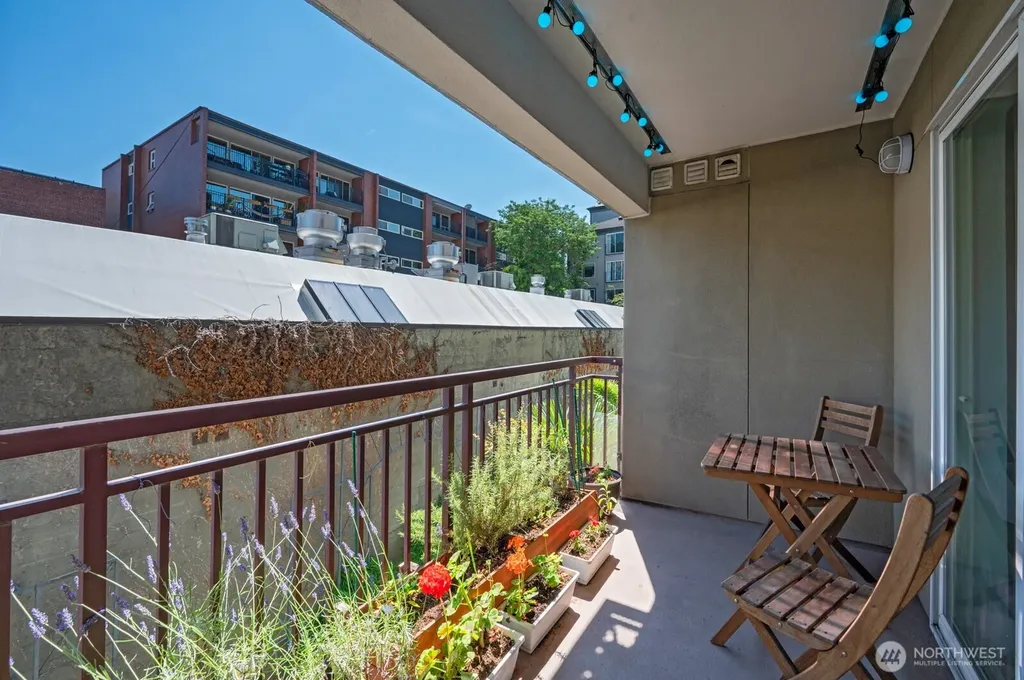 1711 E Olive Way Seattle WA 98102