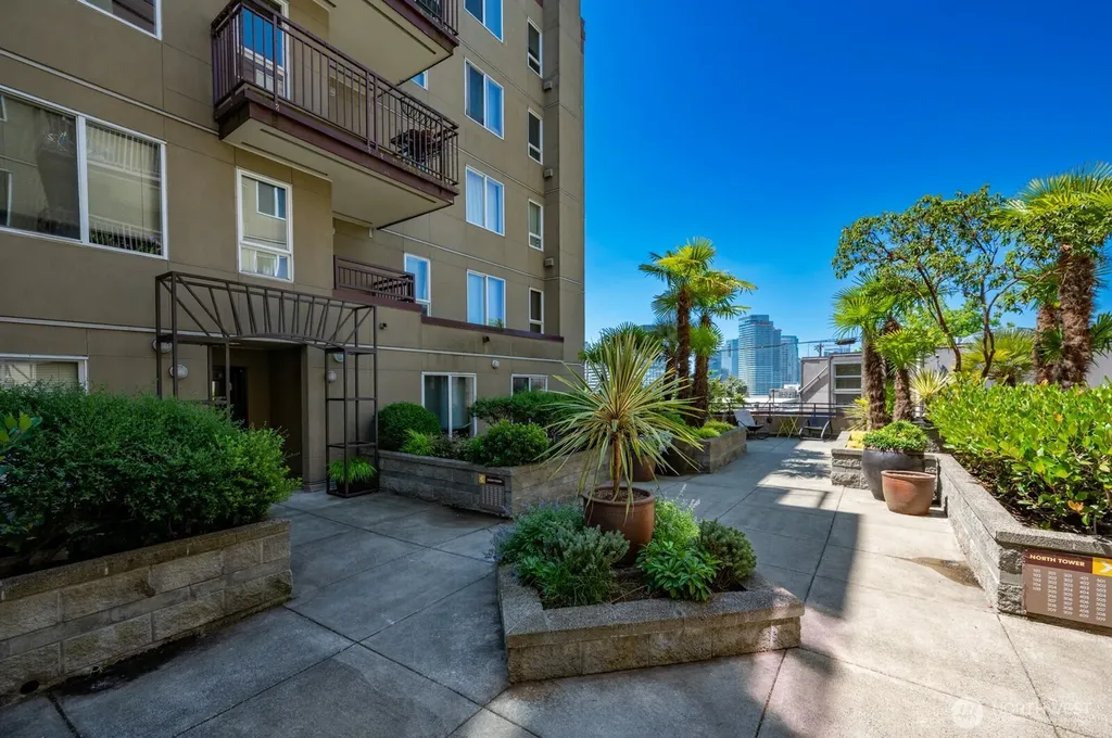 1711 E Olive Way Seattle WA 98102