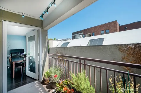 1711 E Olive Way Seattle WA 98102