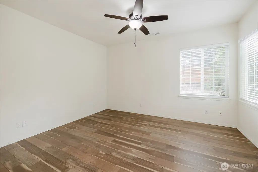 2759 Diamond Loop Unit Milton WA 98354