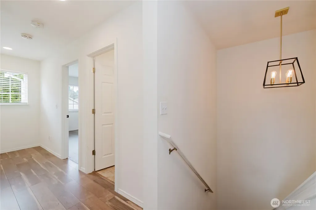2759 Diamond Loop Unit Milton WA 98354