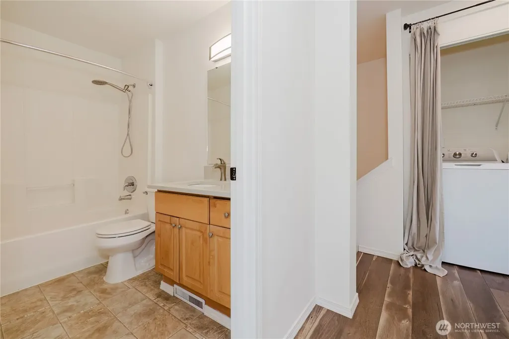 2759 Diamond Loop Unit Milton WA 98354