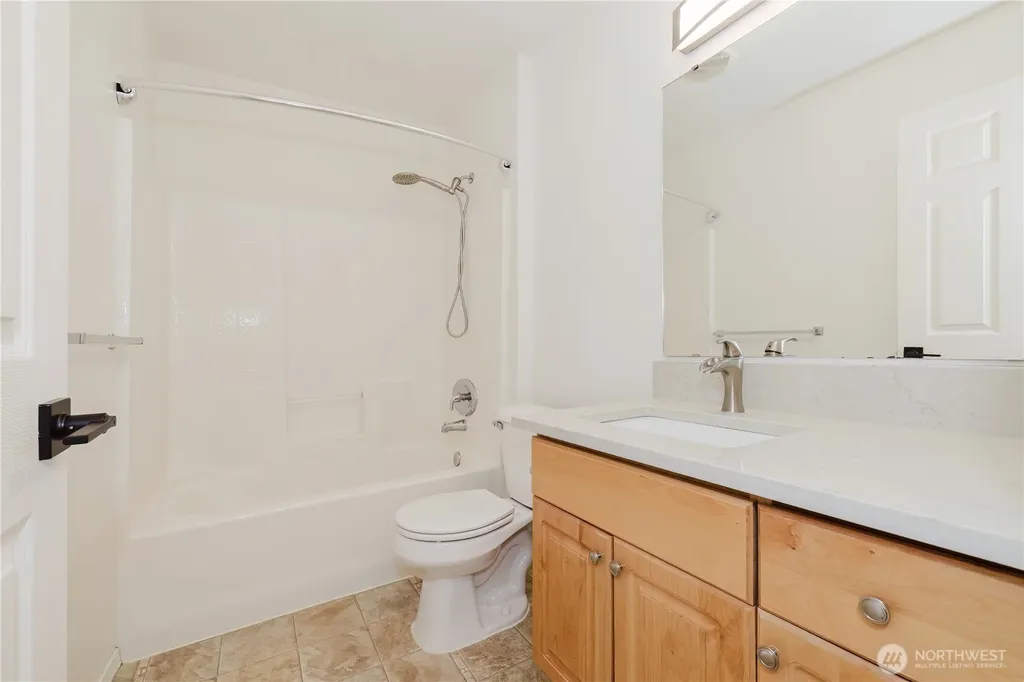2759 Diamond Loop Unit Milton WA 98354