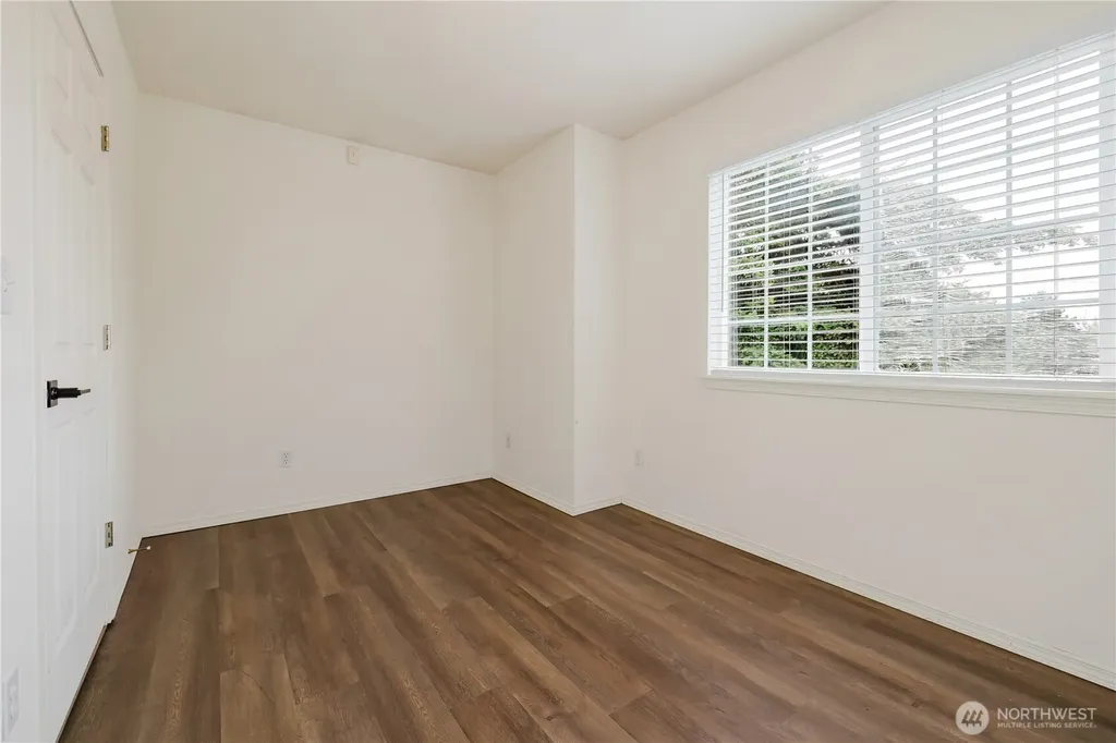 2759 Diamond Loop Unit Milton WA 98354