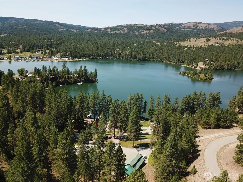 10 Wayland Cove Road Republic WA 99166