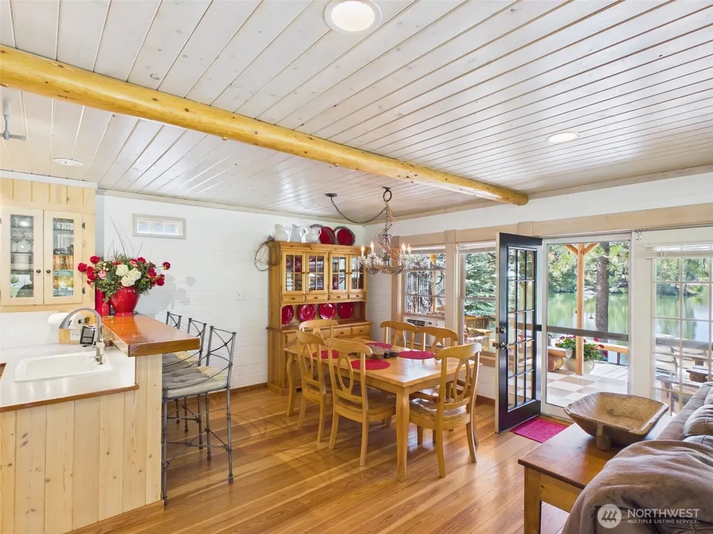 10 Wayland Cove Road Republic WA 99166