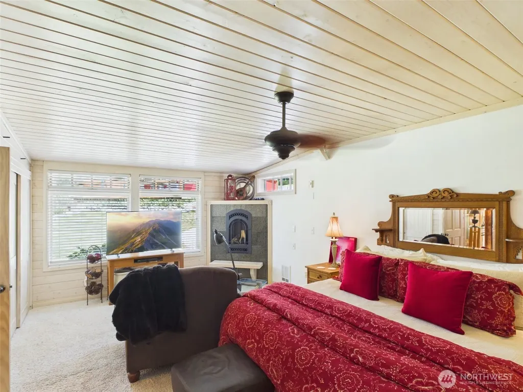 10 Wayland Cove Road Republic WA 99166