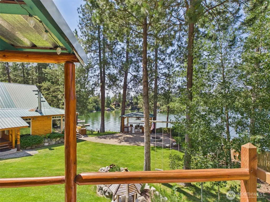 10 Wayland Cove Road Republic WA 99166