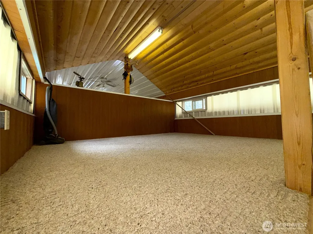 10 Wayland Cove Road Republic WA 99166