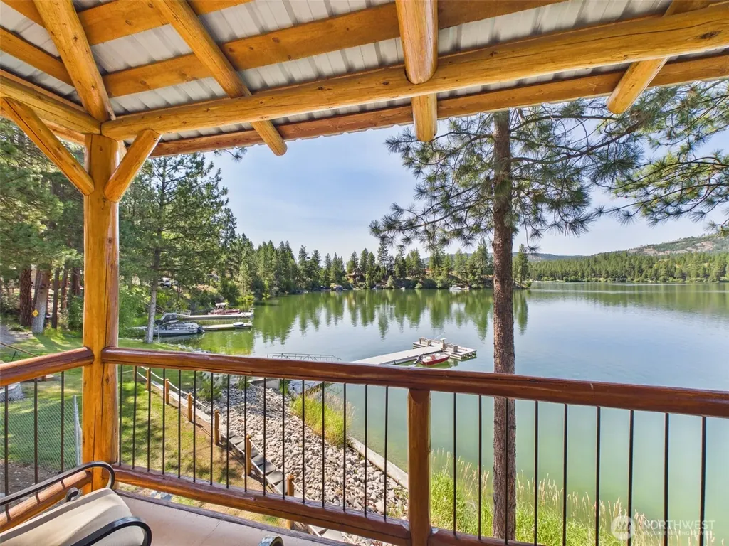 10 Wayland Cove Road Republic WA 99166