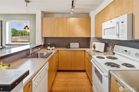 12334 31st Avenue NE Seattle WA 98125
