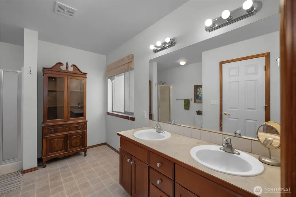 119 Summit Loop Mccleary WA 98557
