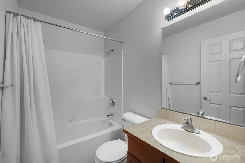 119 Summit Loop Mccleary WA 98557