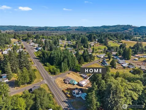 1649 Larson Road Raymond WA 98577