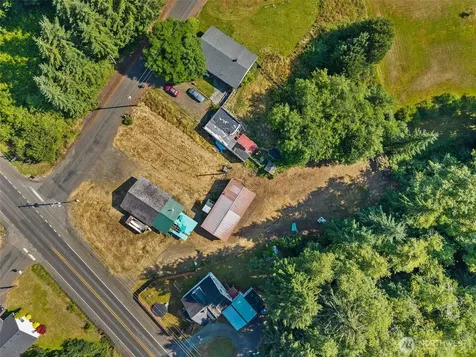 1649 Larson Road Raymond WA 98577