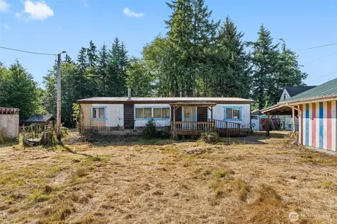 1649 Larson Road Raymond WA 98577