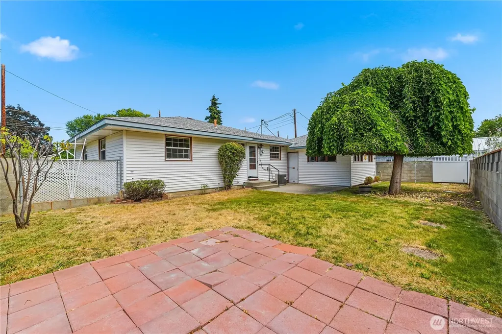 1325 9th Street Wenatchee WA 98801