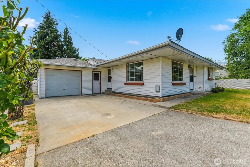 1325 9th Street Wenatchee WA 98801