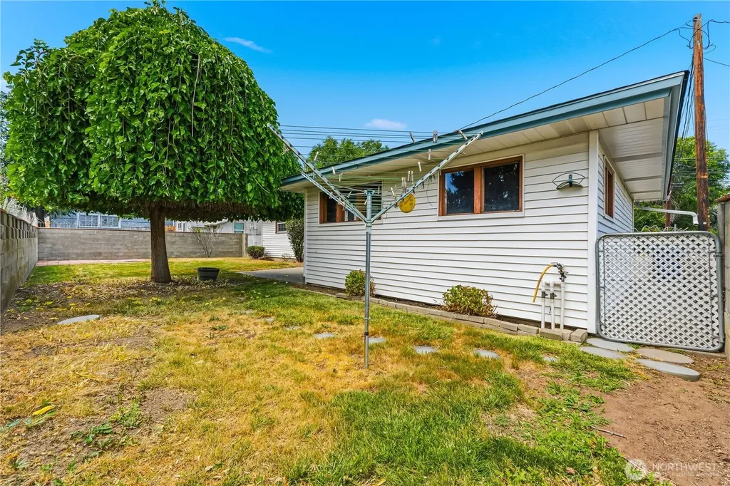 1325 9th Street Wenatchee WA 98801